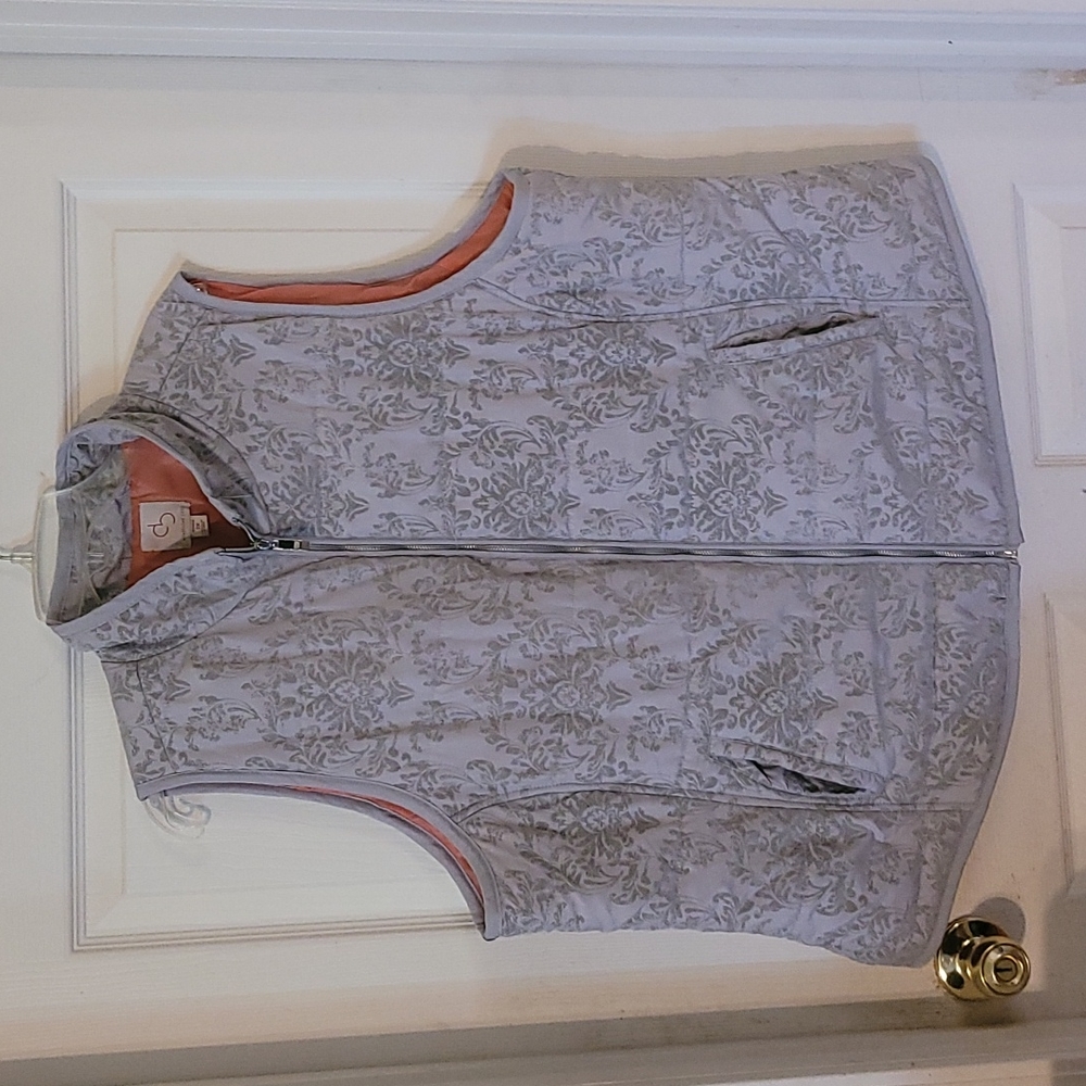 Beautiful Gray Quilted Vest